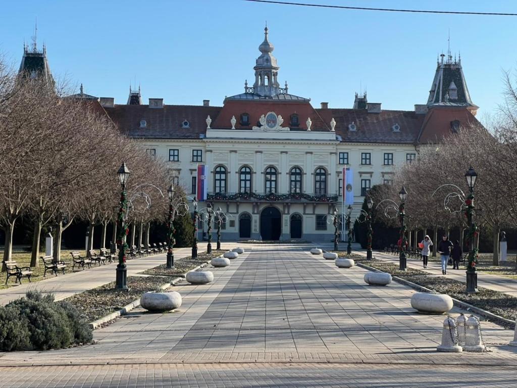 Dunja Apartament *